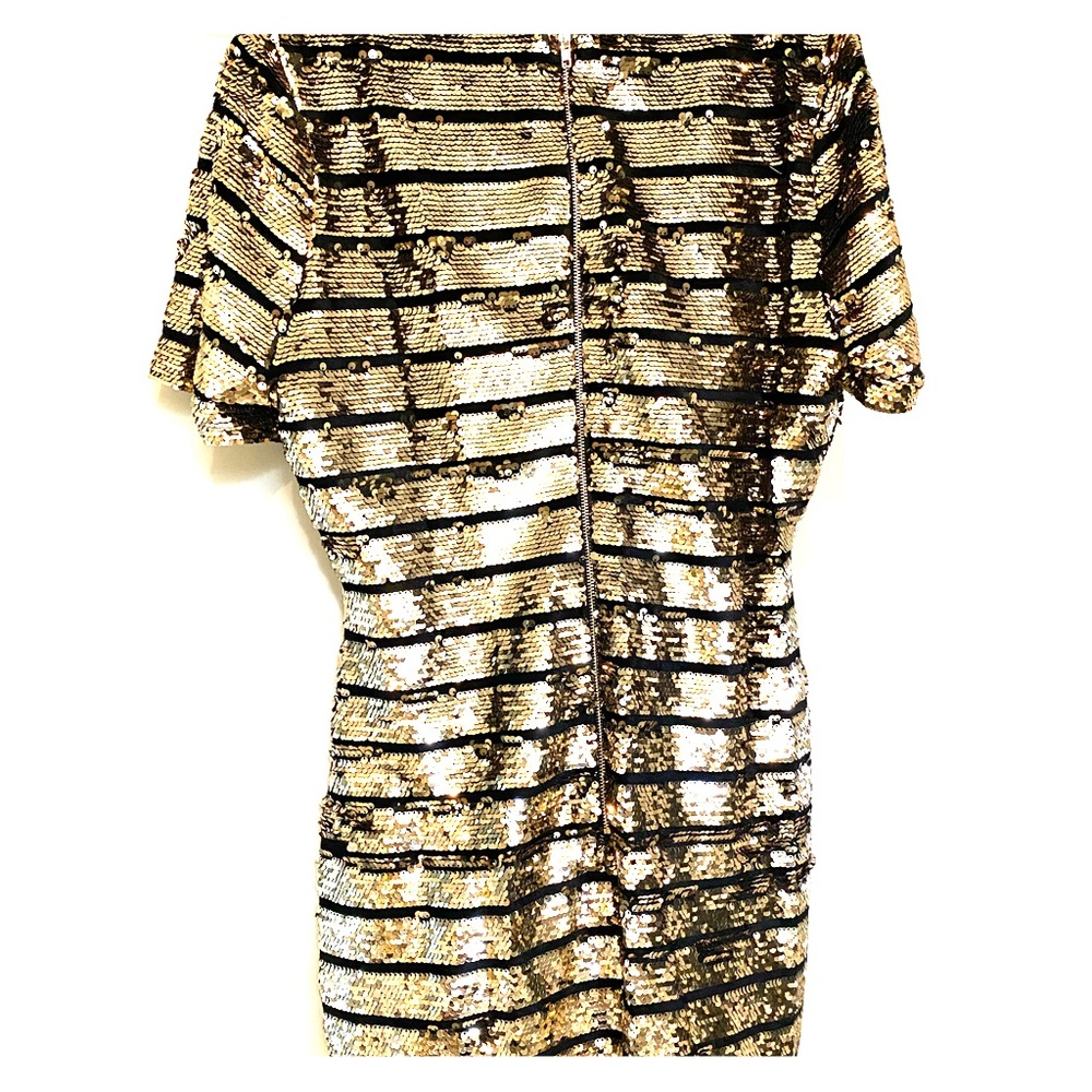 New Vici Queen Bee Gold sequin Bodycon dress
